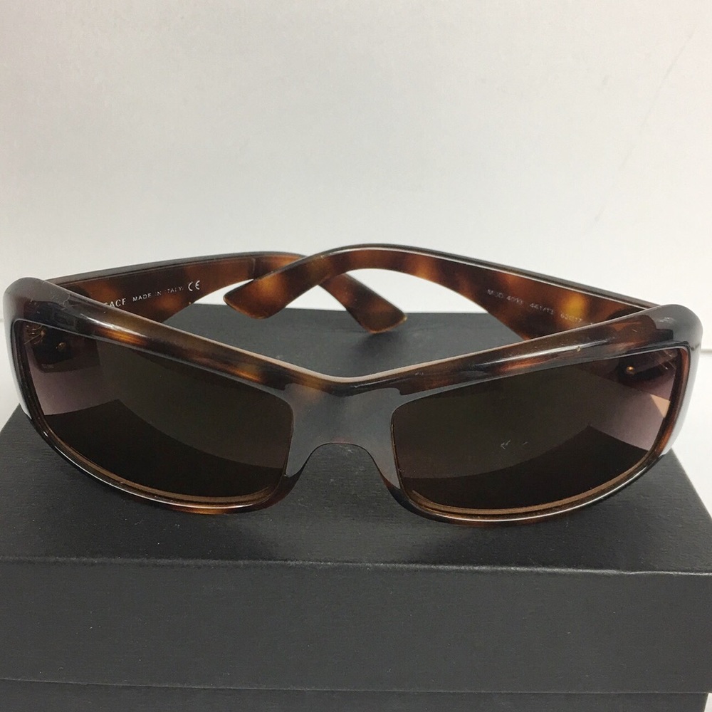 Versace tortoise sunglasses frame lens has RX